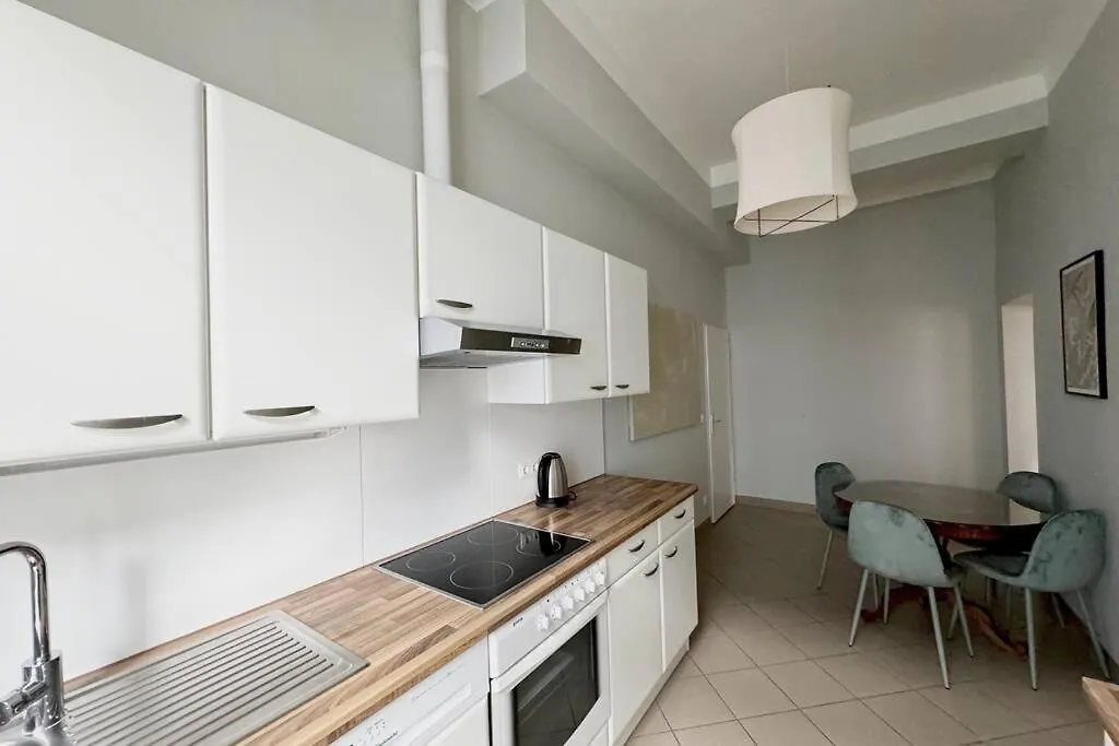 Neue, Gross & Gemuetliche Wohnung Mit Toller Anbindung Vienna